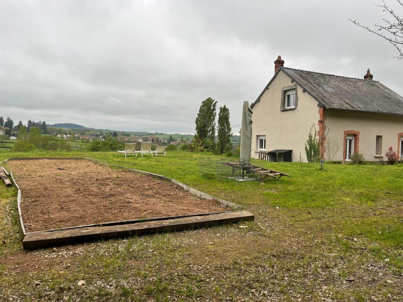 Domaine Du Pavillon Gite 15 Personnes Issy-l'Eveque Eksteriør bilde